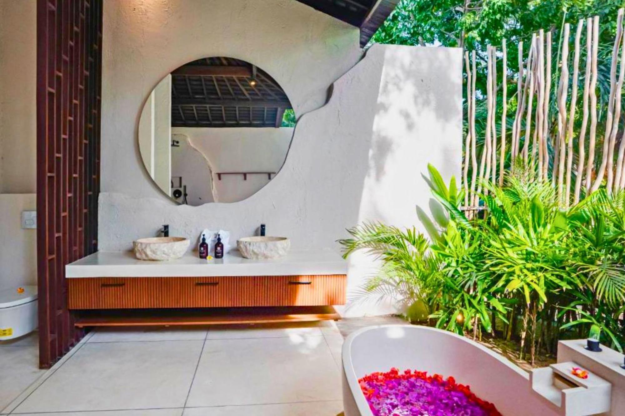 Nismara 2 Bedroom Pool Villa With Sea View Zn201 Bumbang エクステリア 写真